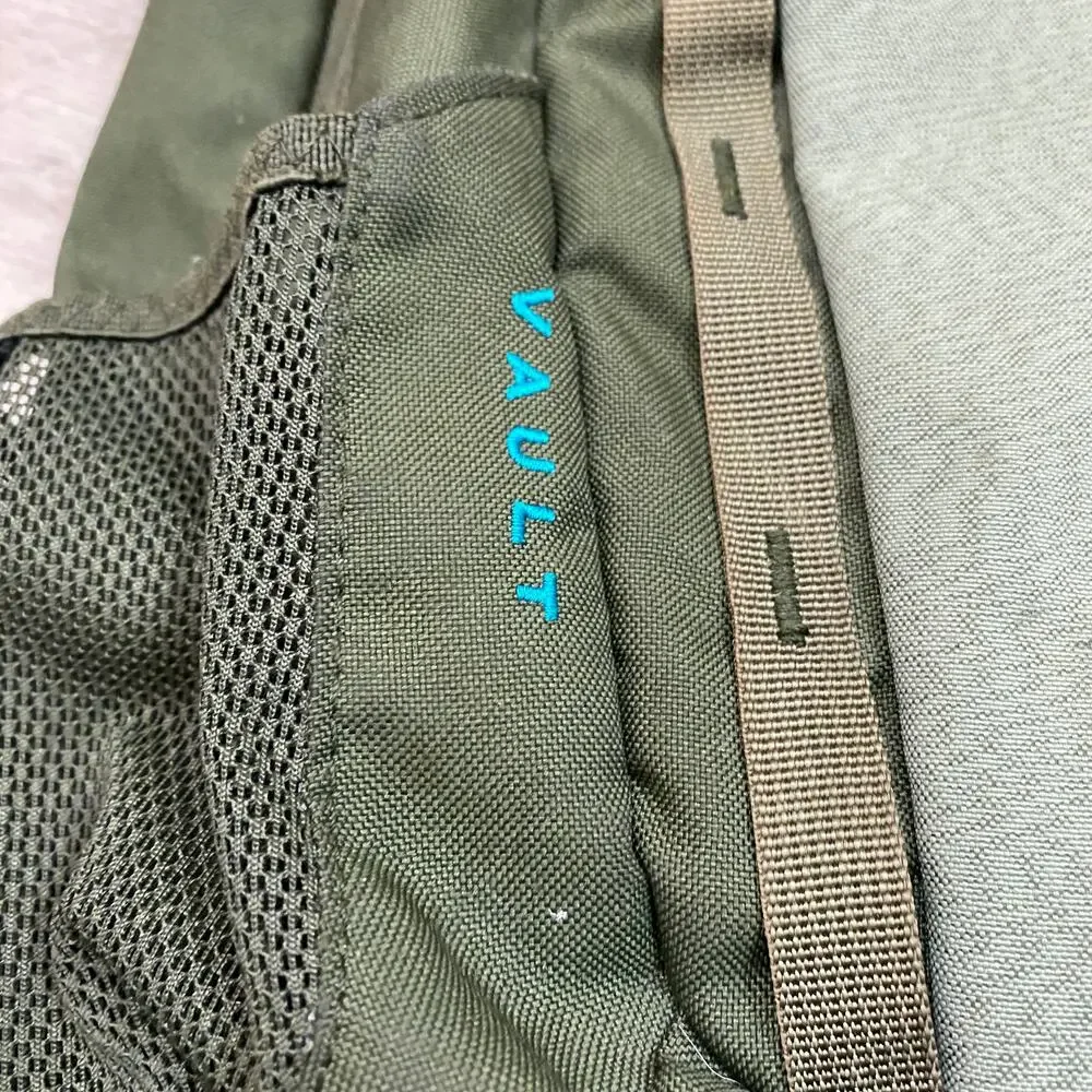 The North Face Vault Everyday Commuter Backpack Laptop Daypack